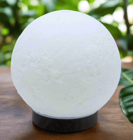 Diffuseur d’Huiles Essentielles à led forme de Lune – Ambiance Magique et Relaxante - Sama'zen